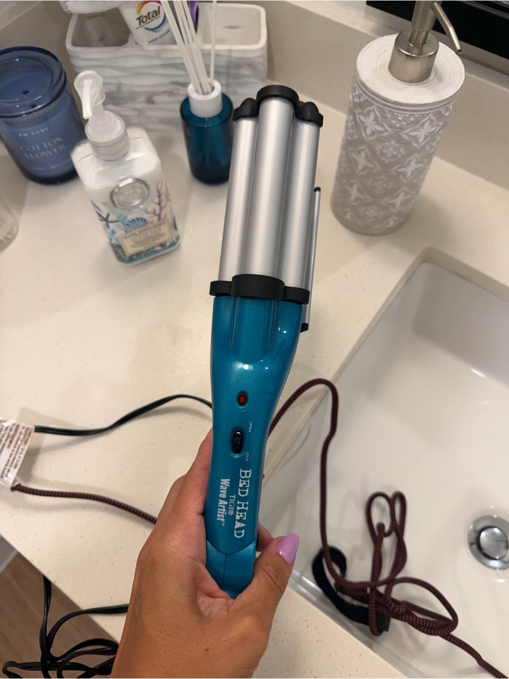 Bed Head Wave Artist Triple Barrel Waver - Teal